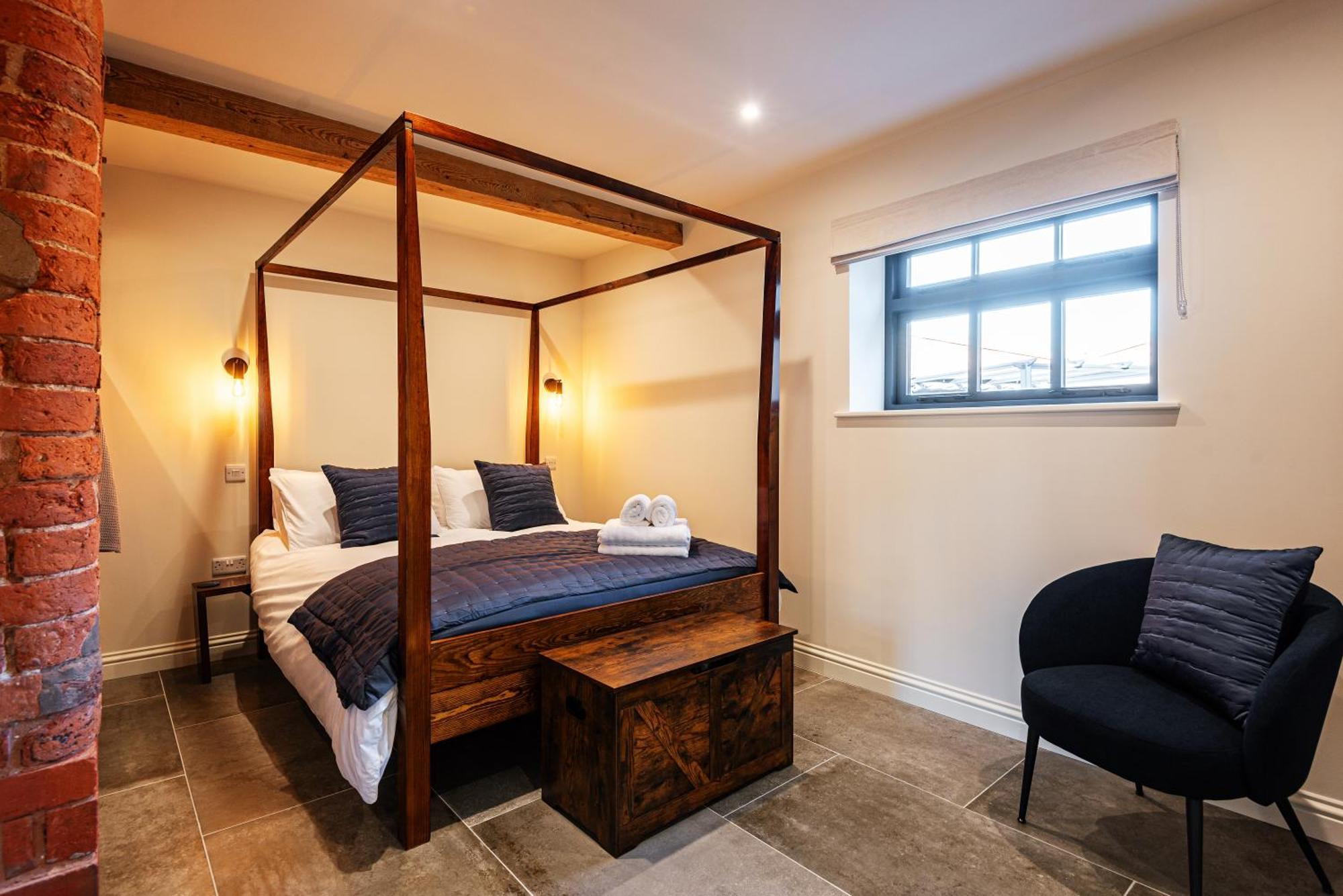 Pigeon House - Unique Barn With Private Garden, Hot Tub And Wood Burner Villa ชรูว์สเบอรี ภายนอก รูปภาพ