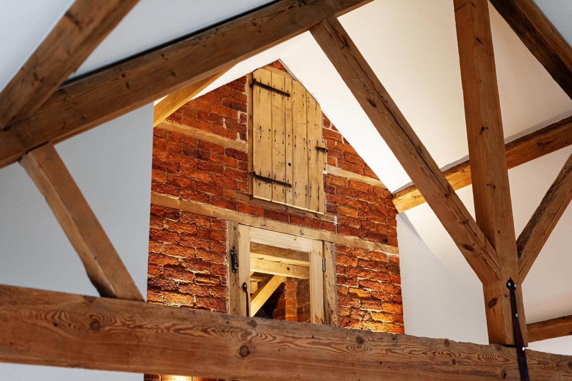 Pigeon House - Unique Barn With Private Garden, Hot Tub And Wood Burner Villa ชรูว์สเบอรี ภายนอก รูปภาพ
